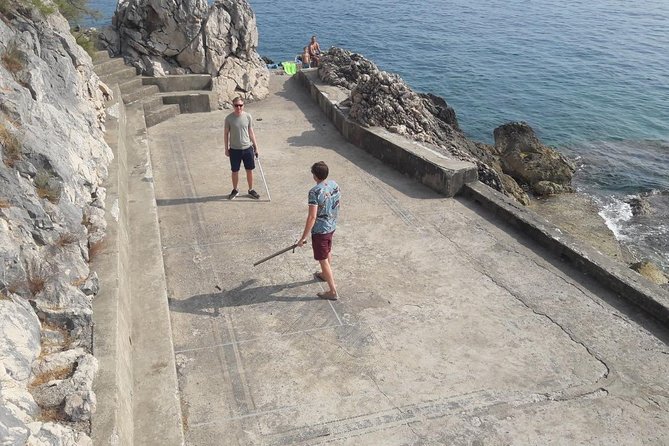 Dubrovnik Game of Thrones Driving Tour - What the guide does that you can’t do alone