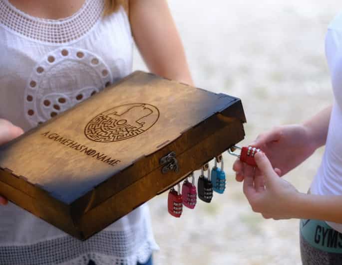 Dubrovnik: Game of Thrones Escape Game - Entering the Game: Iva Pavic, a Wooden Book, and 5 Padlocks