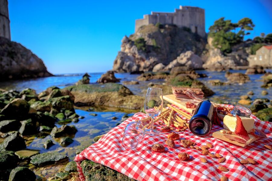Dubrovnik Gastronomy: 3-Hour Food and Wine Tour - Dessert Inside the Walls: Traditional Croatian Cake