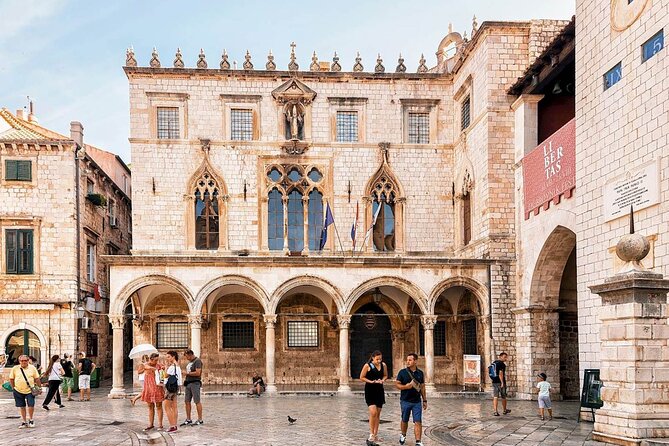 Dubrovnik Group Walking Tour - The walk continues: Orlando, Rector’s Palace, the Cathedral, and the old port