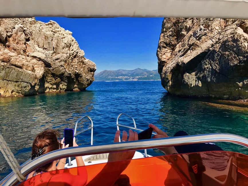 Dubrovnik: Half-Day Boat Tour to Elaphite Islands 4h - Price and value: is $306 per group a fair deal?