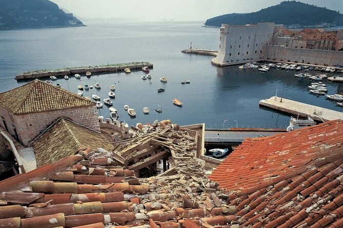 Dubrovnik Homeland War Private Tour - Poet Ivan Gundulic and the green market area: everyday Dubrovnik between the big sites