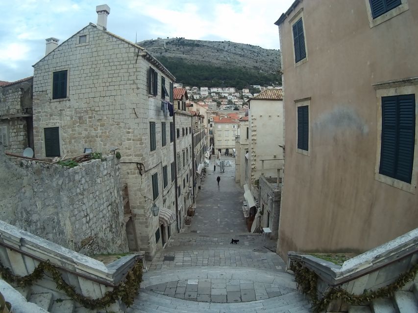 Dubrovnik: Insider 90-Minute Walking Tour With a Local - Why this 90-minute Old Town walk works so well