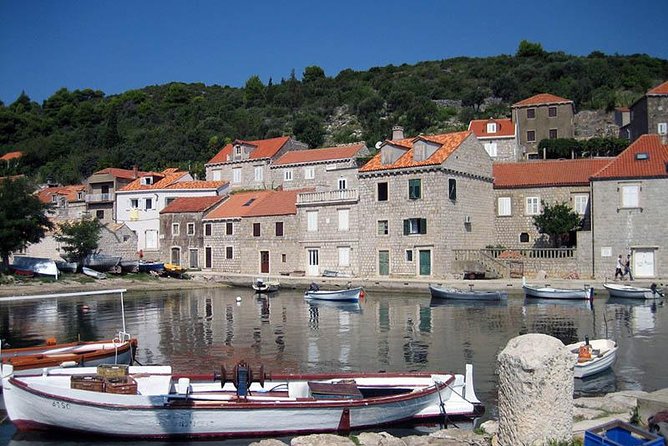 Dubrovnik Islands Boat Tour with Lunch and Unlimited Drinks - Getting from Dubrovnik to Gruž Harbor without stress