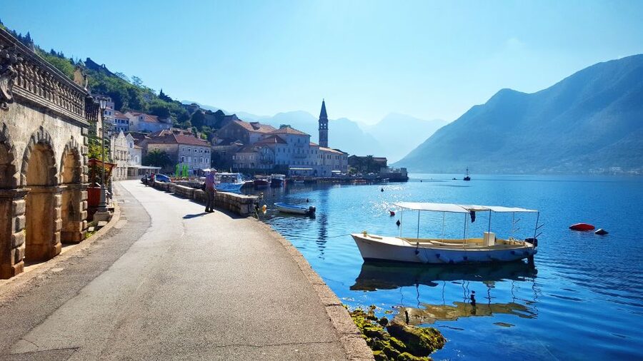 Dubrovnik: Kotor, Perast, Sveti Stefan, and Budva Day Trip - Sveti Stefan Viewpoint Stops for Photos and Quick Breathing Room