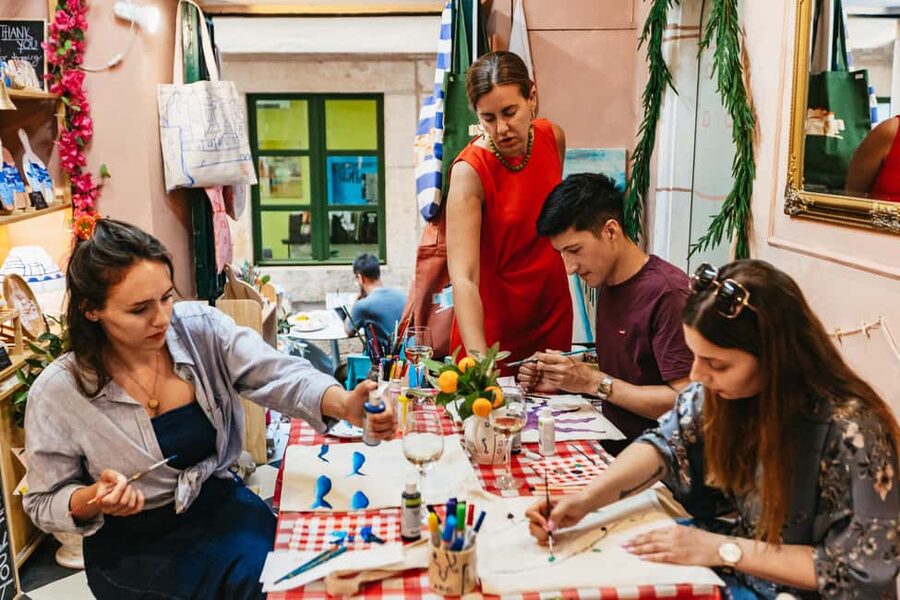 Dubrovnik: Local Wine, Dine and Design Workshop - A Studio Evening in Dubrovnik Old Town (STUDIO SLATKO KAO CUKAR)