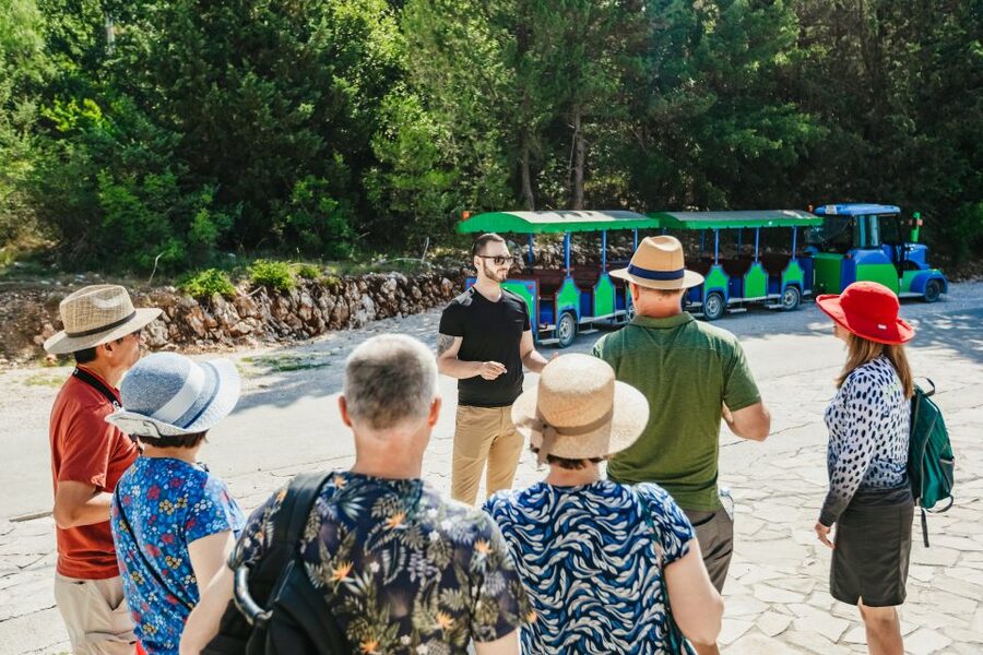 Dubrovnik: Mostar and Kravice Waterfalls Small-Group Tour - Food and timing in Mostar: what to do with your free time