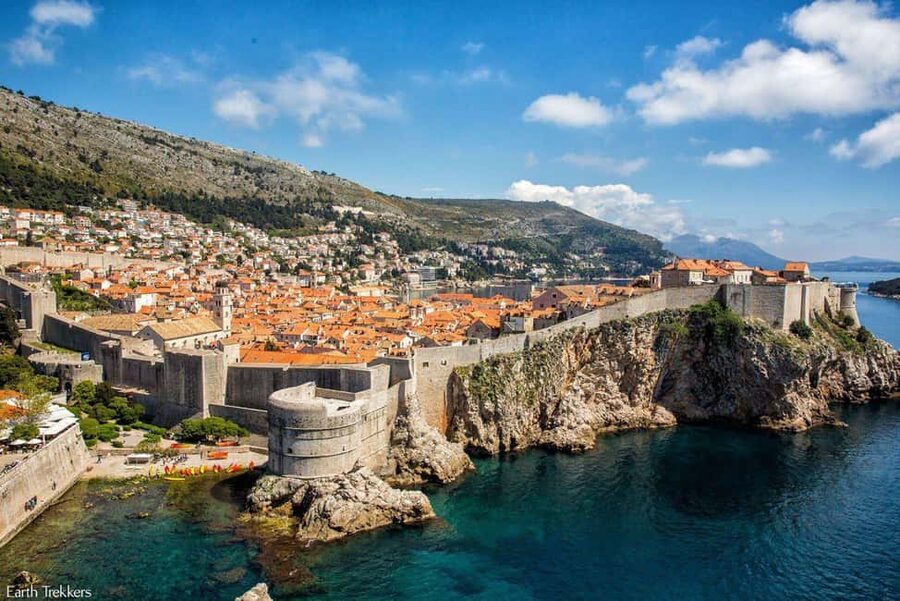 Dubrovnik: Old City Walking Tour with a FREE Polaroid Photo - Dominican Monastery and Museum, then Orlando’s Column and St. Blaise