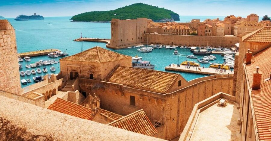 Dubrovnik: Old Town and City Walls Guided Walking Tour - Starting at Pile Square, then walking the viewline