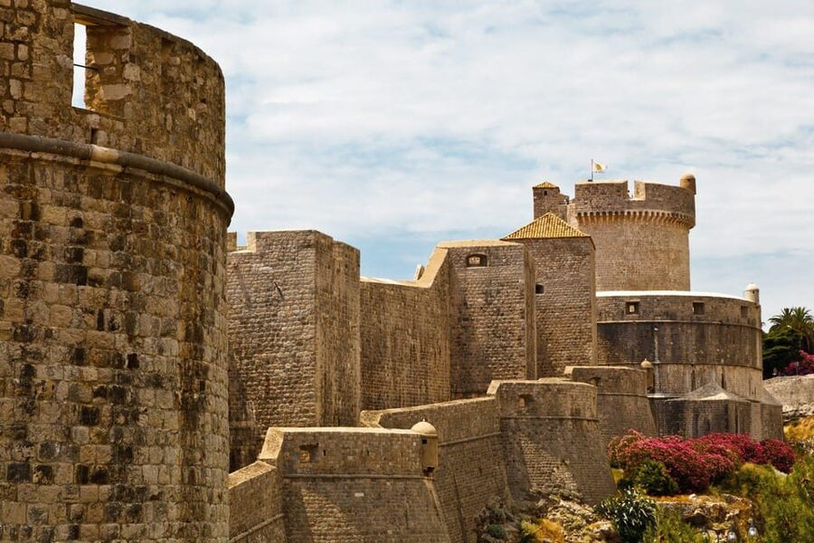 Dubrovnik: Old Town & City Walls Guided Tours Combo - Should you book this Dubrovnik Old Town and City Walls combo?