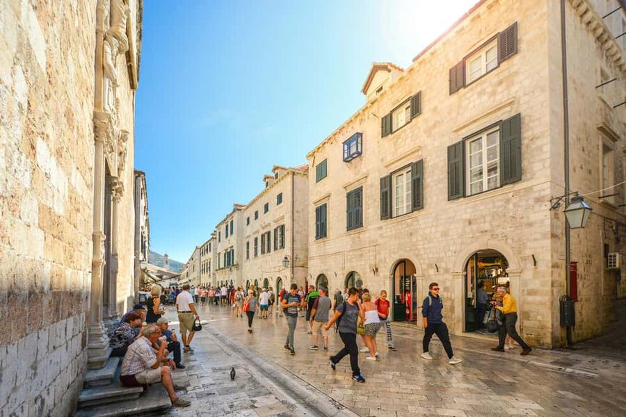 Dubrovnik: Old Town & City Walls Tour with Optional DU Pass - Pile Gate and Stradun: where Dubrovnik’s “main street” begins