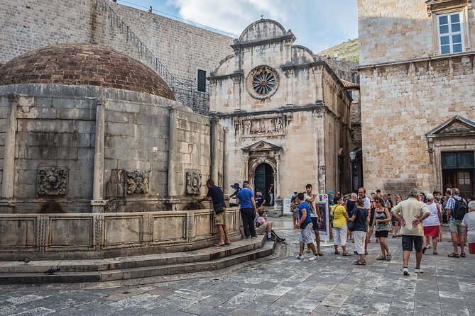 Dubrovnik Old Town History Walking Tour with Hidden Gems - Old Port of Dubrovnik, Fortified Walls, and the Day-to-Day Sea View