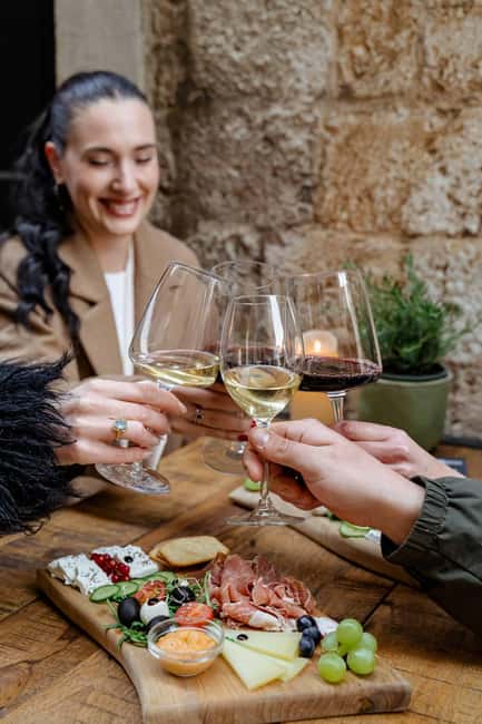 Dubrovnik Old Town: Night tour with History, Wine & Bites - Key highlights worth knowing