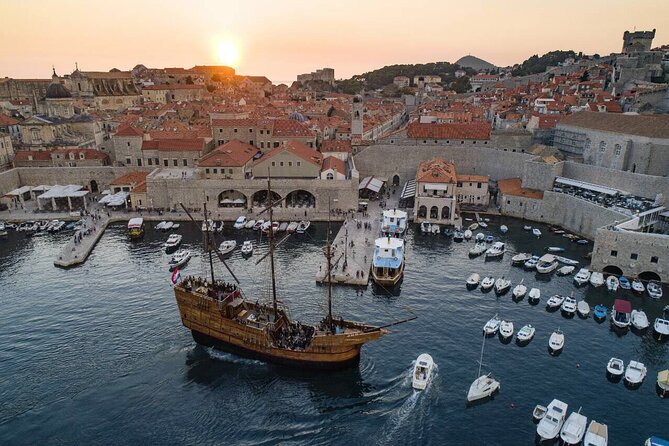 Dubrovnik Old Town Walking Tour and Cruise with Karaka - Walking the Old Town with Indira or Ilir, Including GOT Stops