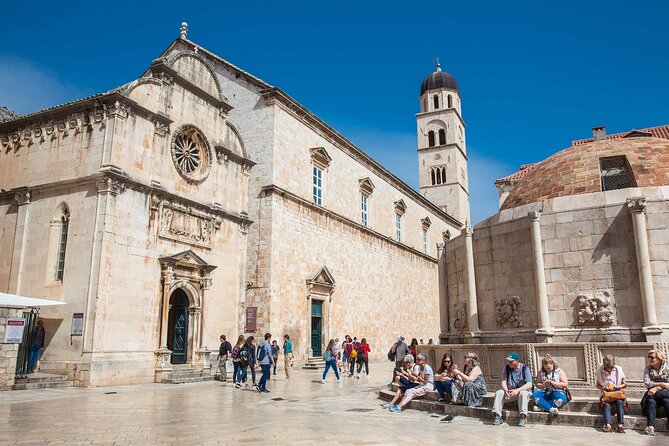 Dubrovnik: Old Town Walking Tour, Walls and Adriatic Views - Cathedral of the Assumption: a Baroque stop that teaches you to look