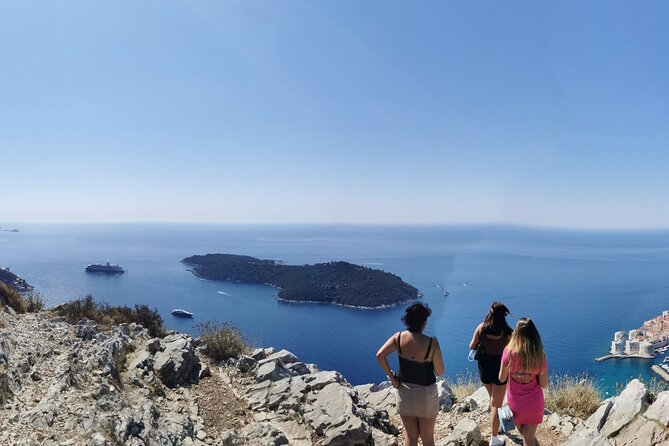 Dubrovnik panorama & Epic GOT walking tour - Stop 1: Lovrjenac Fortress and Kolorina Bay, where the story starts