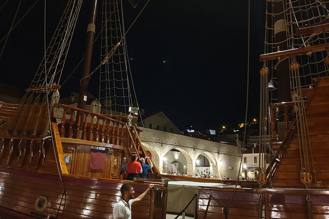 Dubrovnik Panoramic Night Cruise with Karaka - Lovrjenac Fortress views along the wall line