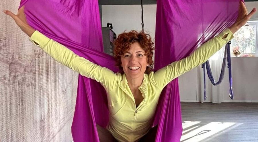 Dubrovnik: Private Aerial Fitness Class on the Beach - Your 1-hour sunrise session: what happens from start to finish