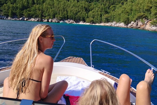 Dubrovnik private boat tour to Elaphiti Islands - The Cap Camarat Boat and Crew Experience