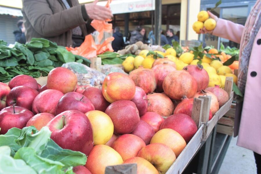 Dubrovnik: Private Cooking Experience with Wine Tasting - Market produce, traditional barbecue prep, and what you actually cook
