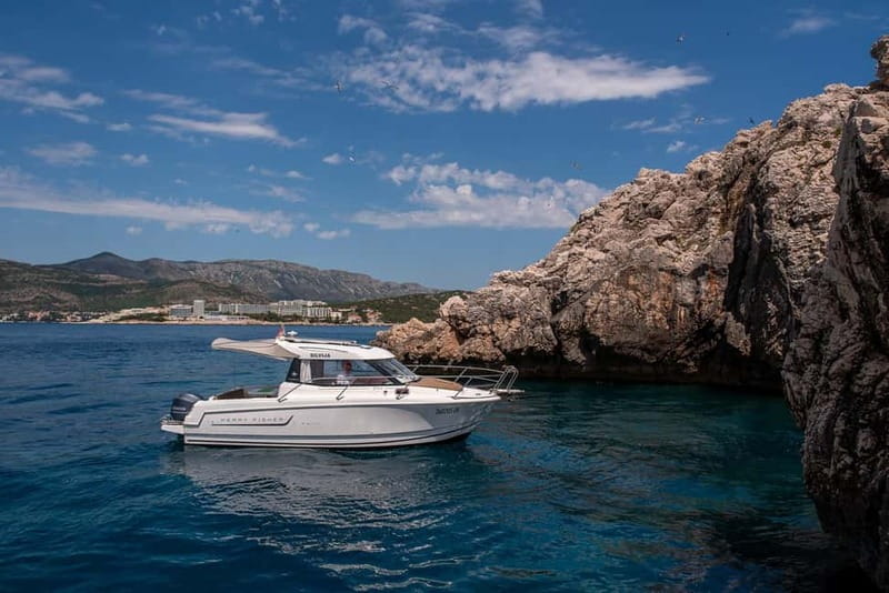 Dubrovnik: Private Elaphiti Islands and Blue Cave Tour - Cruising the Elaphiti Islands like you have the day to yourself