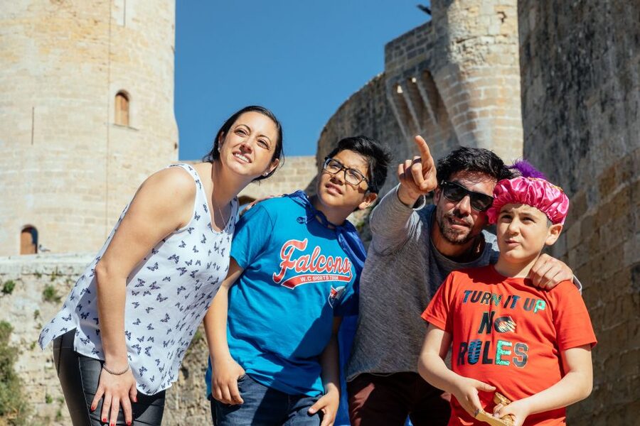 Dubrovnik: Private Family Friendly City Tour with Guide - Meeting at Babić Bakery and the 90-minute rhythm