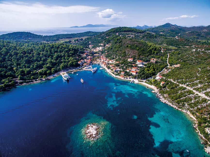 Dubrovnik: Private Luxury Yacht Tour to the Elaphite Islands - Lopud Promenade, Franciscan Monastery, and Car-Free Island Wandering