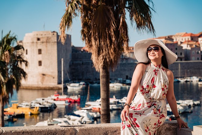 Dubrovnik Private Photoshoot with Local Professional Photographer - Posing guidance and the natural look (what to expect)