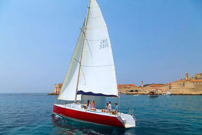 Dubrovnik Private Romantic Sunset Sailing - The Sailing Setup: Private Group Comfort for Up to 8