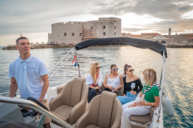 Dubrovnik Private Speedboat Tour to Elaphite Islands with Drinks - Speedboat privacy with drinks, what you really get