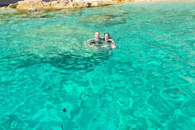 Dubrovnik Private Speedboat Tour to Elaphite Islands with Drinks - On-board inclusions: drinks, snorkeling gear, towels, life jackets