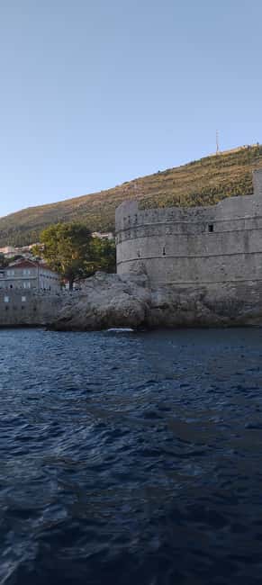 Dubrovnik : Private Sunset tour on a yacht around Dubrovnik - Who should book this Dubrovnik yacht sunset cruise