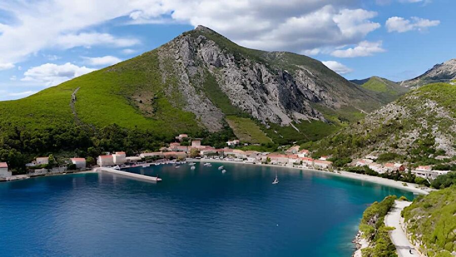Dubrovnik: Private Wine Tour to Pelješac Peninsula - The van legs you will feel, plus the comfort perks