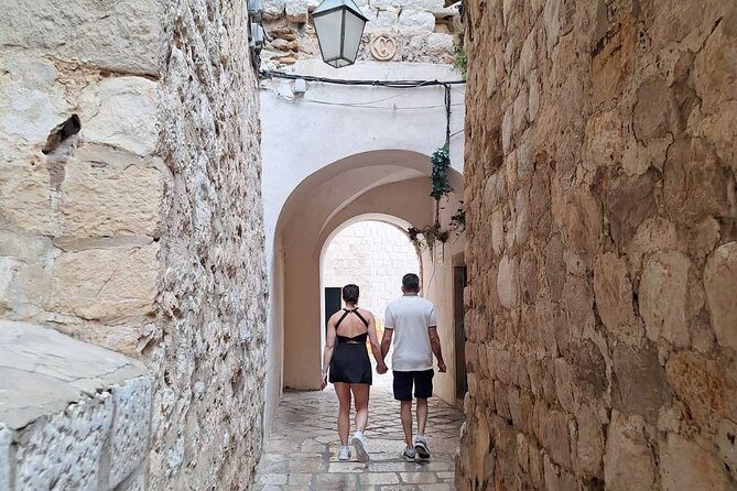 Dubrovnik Romantic Walking Tour for Couples with Love Museum - Who should book this romantic walking tour