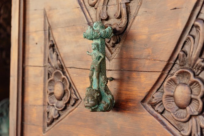 Dubrovnik's History with a Local: the Homeland War Stories Private Tour - Stop 2: Entering Old Town through Ploče Gate