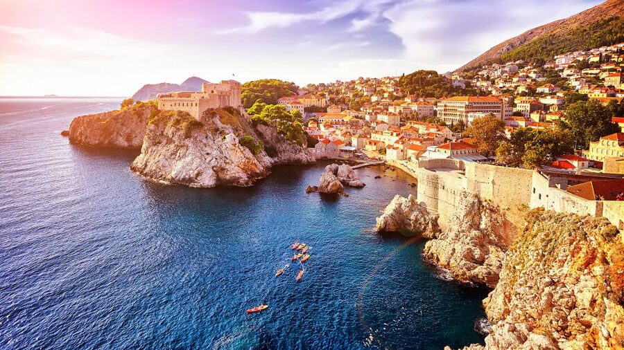 Dubrovnik: Sea Kayaking Half-Day Tour - Dubrovnik from water level: the instant wow factor