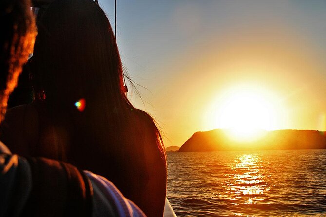 Dubrovnik Sea Kayaking Sunset Paddle - Guides and safety: how the group stays fun, not chaotic