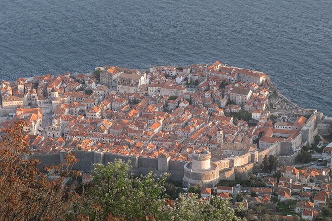 Dubrovnik Sightseeing With Cable Car Included From Dubrovnik - Old Town Walking Time: Where You Can Really Look