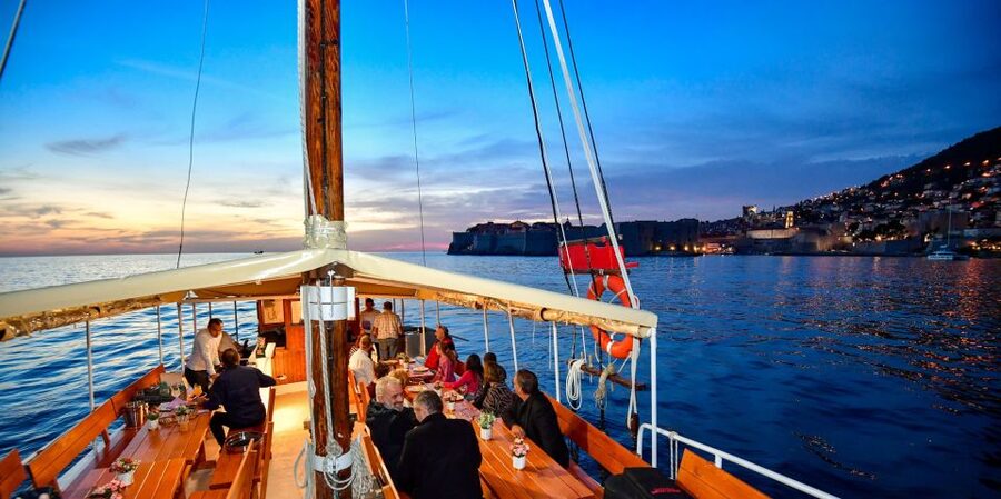Dubrovnik: Sunset Dinner Cruise around the Old Town - City Walls by night: panoramic views that street corners can’t match