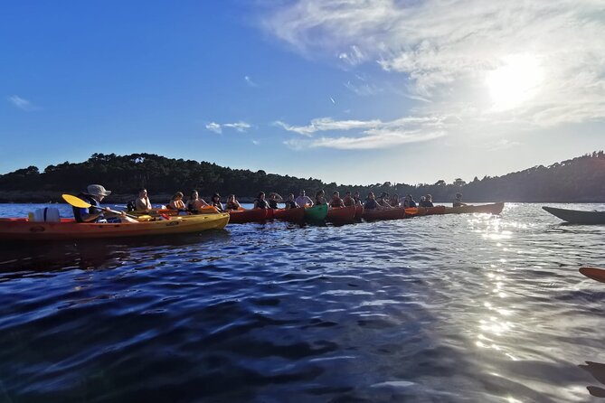 Dubrovnik: Sunset Kayak & Snorkel Tour with Wine & Water - Old Town From the Water, Then Back to the Finish