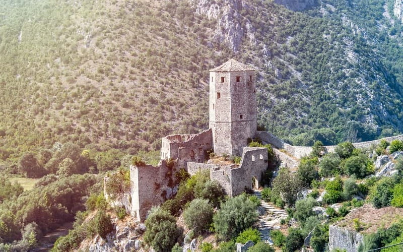 Dubrovnik to Sarajevo: 1-Way Mostar, Blagaj & Počitelj Tour - Mostar the right way: UNESCO Old Bridge + a guided sense of place