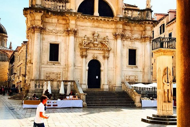 Dubrovnik walking history tour - Onofrio’s Fountain and the 12 km aqueduct you can picture
