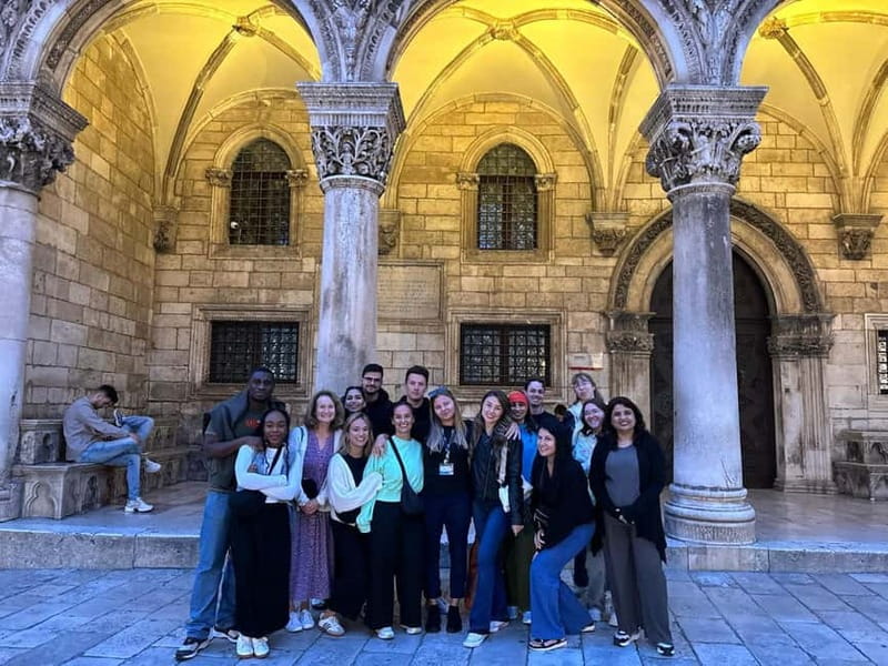 Dubrovnik: Walking tour of the Old Town- Morning/Afternoon - Starting at Amerling Fountain, with a clear meet-up plan
