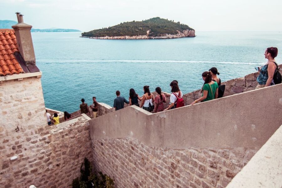 Dubrovnik: Walls and Wars Walking Tour - What the licensed guide does better than self-guided walls