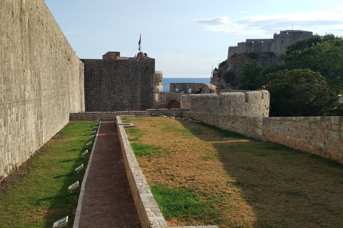 Dubrovnik Walls: Secret Tunnels of Minčeta Tower & Fort Bokar - Why Dubrovnik Walls secret tunnels beat the standard walk