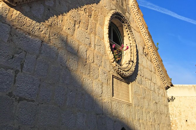 Early Bird Dubrovnik History Tour – 7:30 Start - Meeting at Brsalje ul. 2 and how the small-group pace feels