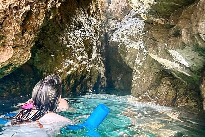 Explore Blue & Green Caves With Speedboat - Private Tour - Price and value for a up-to-four private group