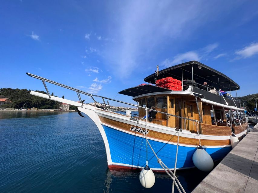 From Dubrovnik: Boat Tour to Kolocep, Lopud, & Sipan Islands - Sipan: Olive Trees, Island Mansions, and a Quiet Pause