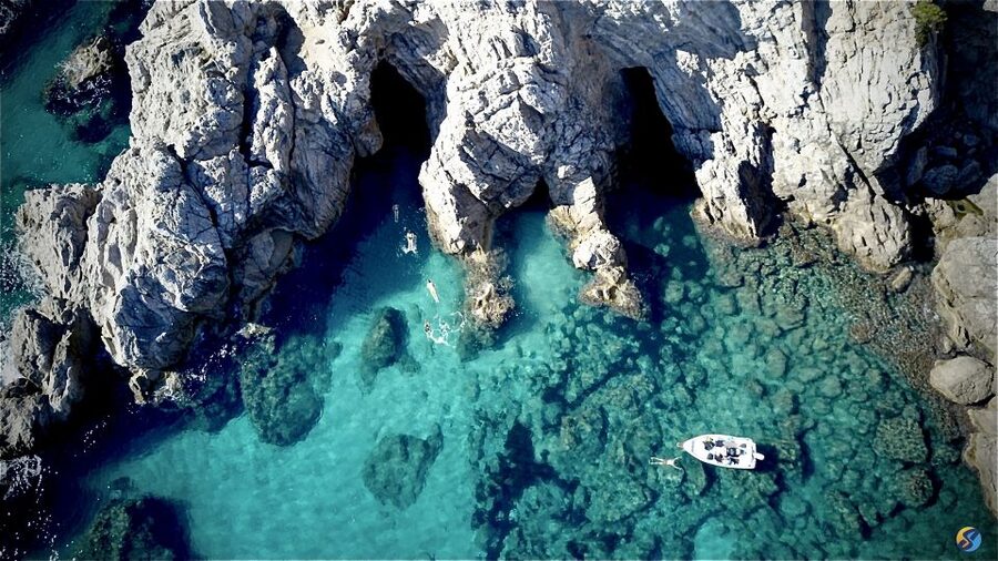 From Dubrovnik: Full-Day Private Boat Tour of Elafiti Island - Guides, photos, and the GoPro bonus that saves you time
