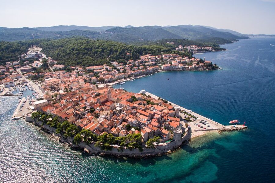 From Dubrovnik: Island of Korčula with wine tasting - Ston first: a medieval wall, plus salt and oysters culture